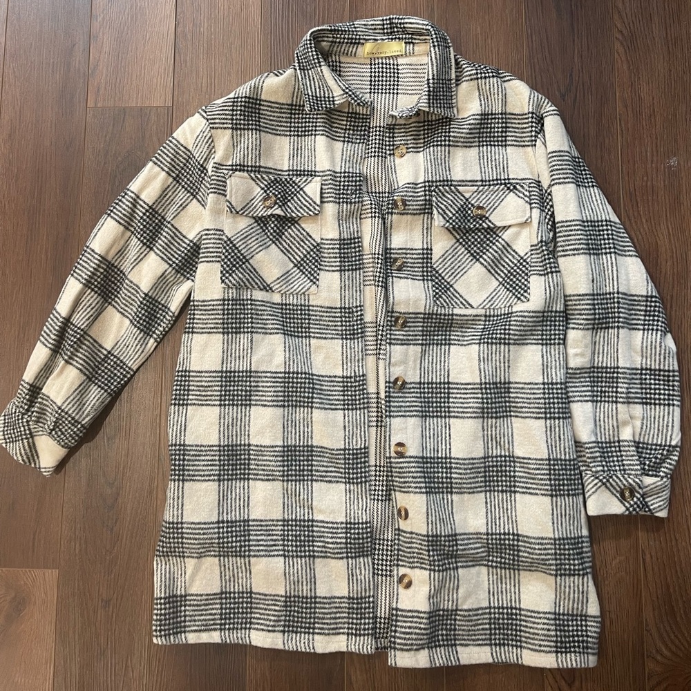 Shacket with pockets